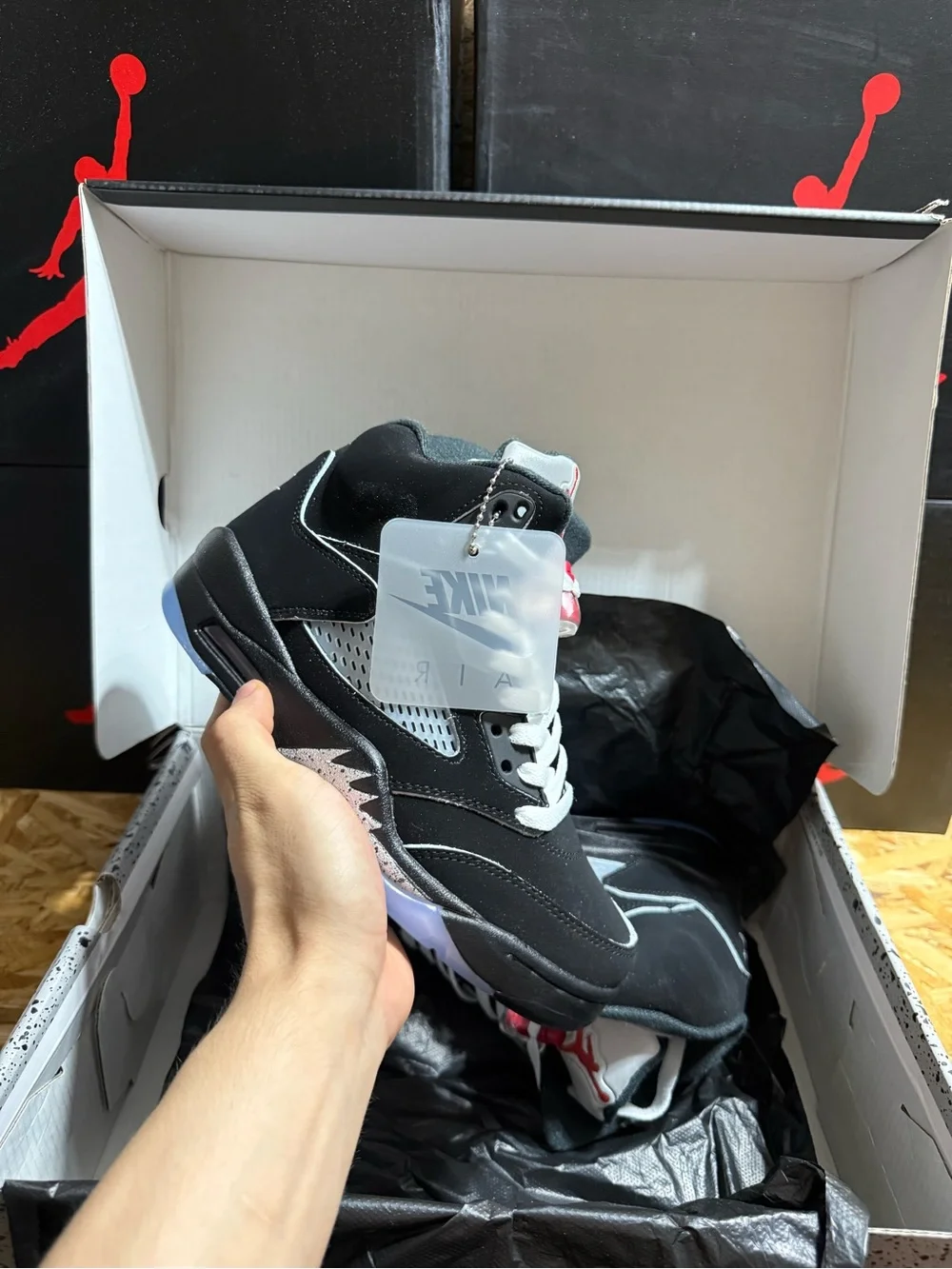 Air Jordan 5 Metallic Black 2025
